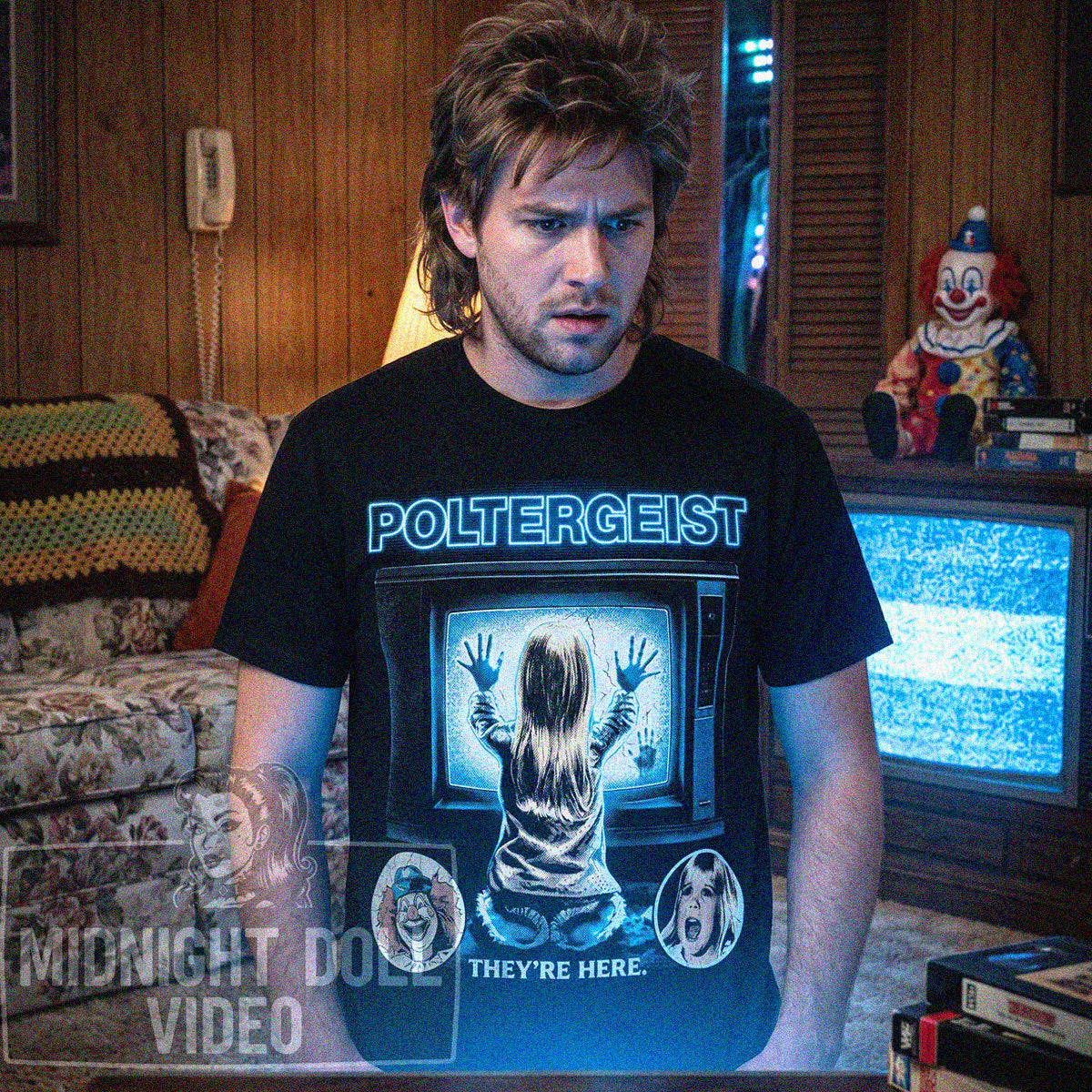 POLTERGEIST (1982) - "THEY'RE HERE" VINTAGE HORROR T-SHIRT