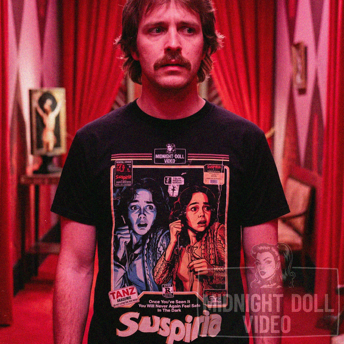 SUSPIRIA (1977) - "TANZ AKADEMIE" VHS TRIBUTE T-SHIRT