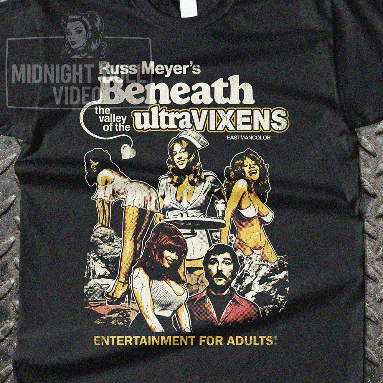 BENEATH THE VALLEY OF THE ULTRA-VIXENS (1979) - "ENTERTAINMENT FOR ADULTS" VINTAGE T-SHIRT