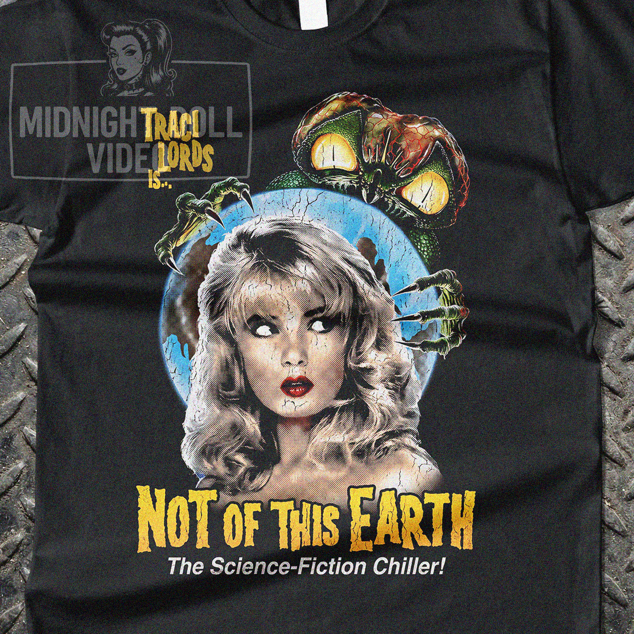 NOT OF THIS EARTH (1988) - "THE SCIENCE-FICTION CHILLER!" VINTAGE SHIRT