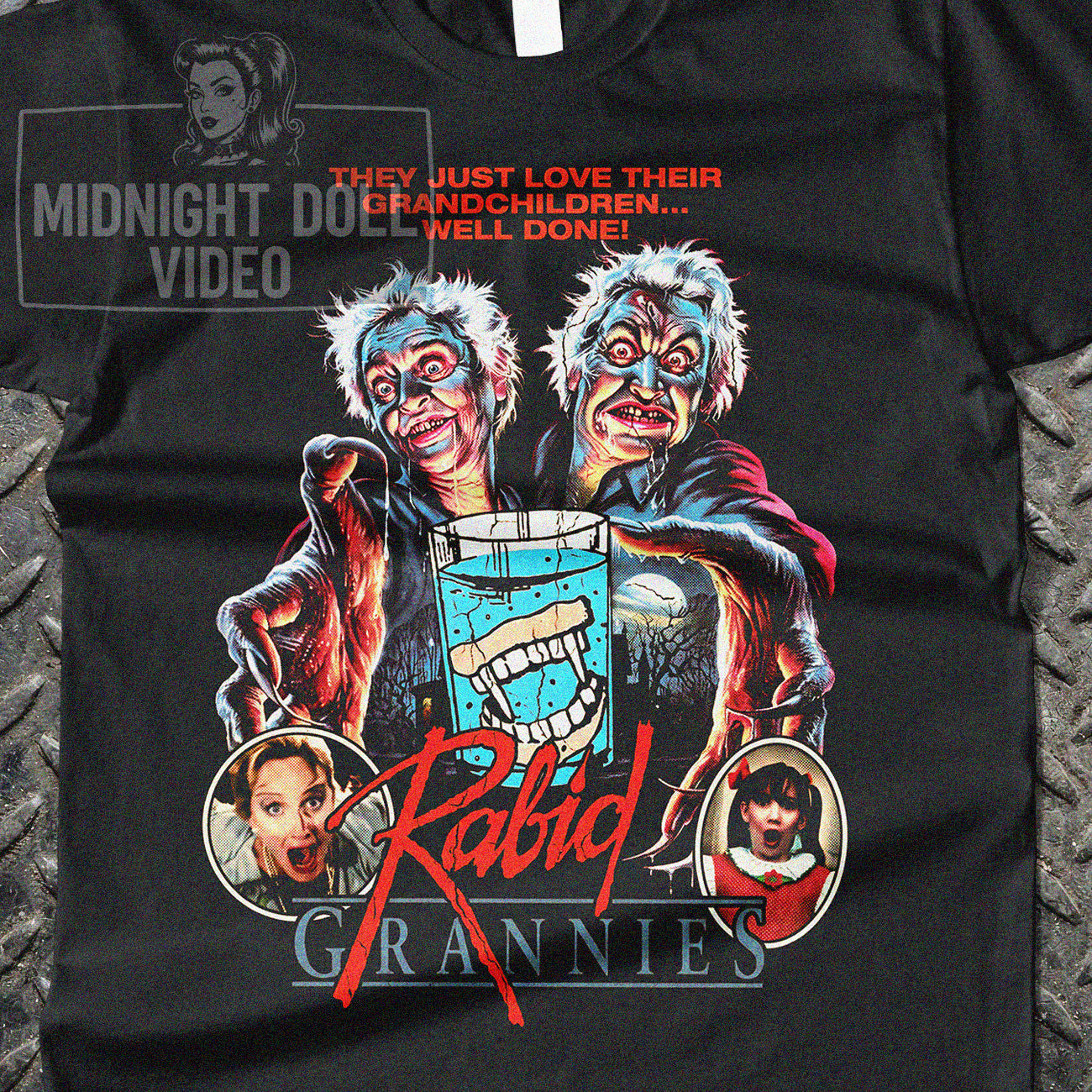 RABID GRANNIES (1988) - "THEY JUST LOVE THEIR GRANDCHILDREN... WELL DONE!" VINTAGE SHIRT